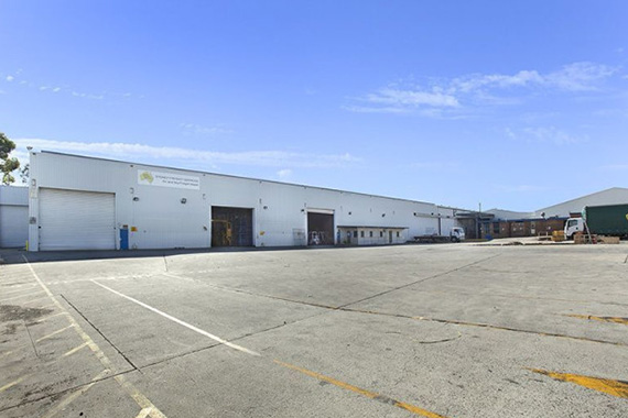 AU Warehouse